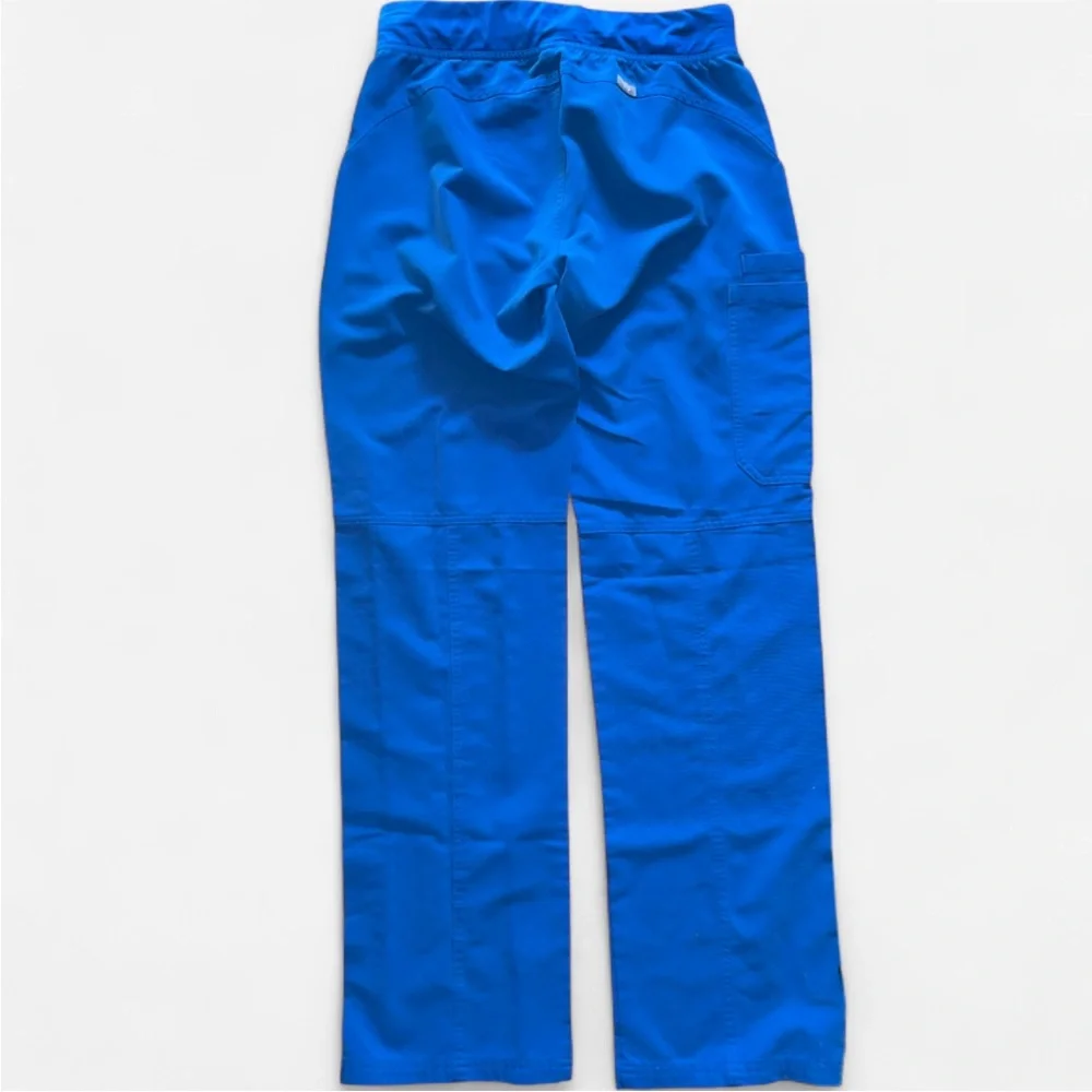 Figs Kade Cargo Pants - Picture 3 of 4